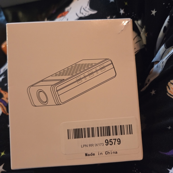 Mini Security Camera with Rechargeable Battery - Picture 5 of 5